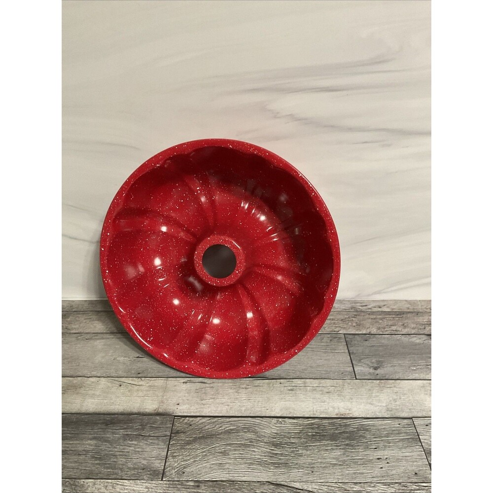 Red Speckled Fluted Tube Bundt Cake Pan Nonstick Baking Mold 9.75” x 3”